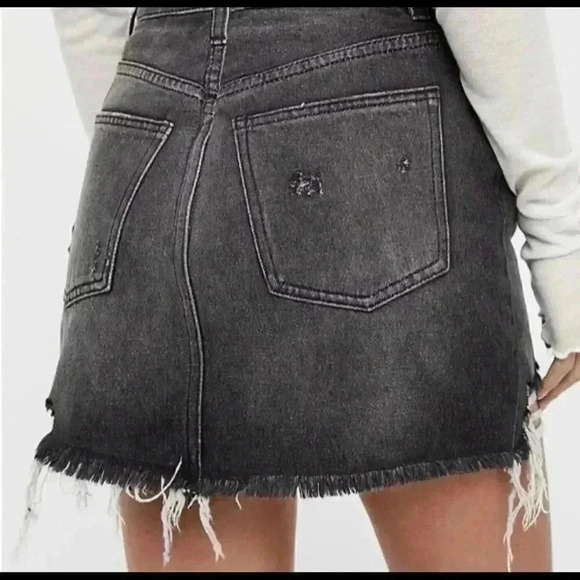 Free People We the Free Black Demin Destroyed Mini Skirt New with tags - Picture 4 of 8